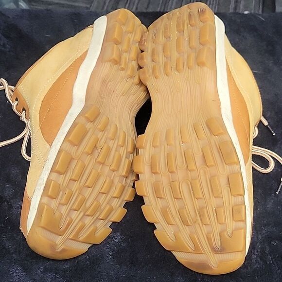 Perry Ellis lace ups. Unisex. Men's 8.5, ladies 10. - Picture 2 of 5